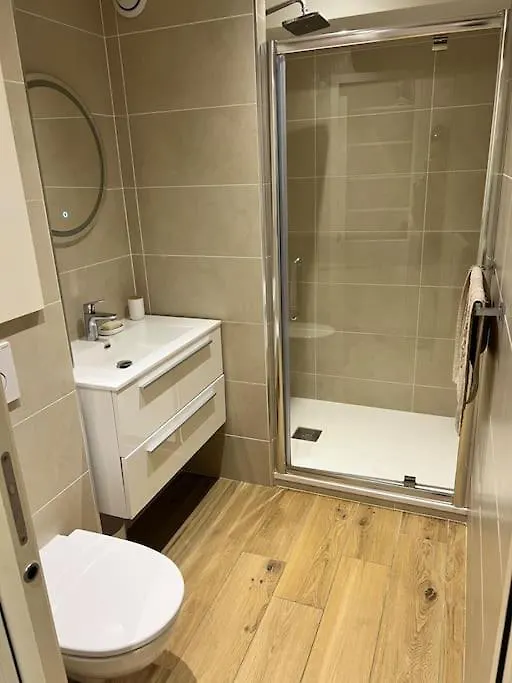 Apartment Appartement Dans Residence Avec Piscine Villeneuve-Loubet