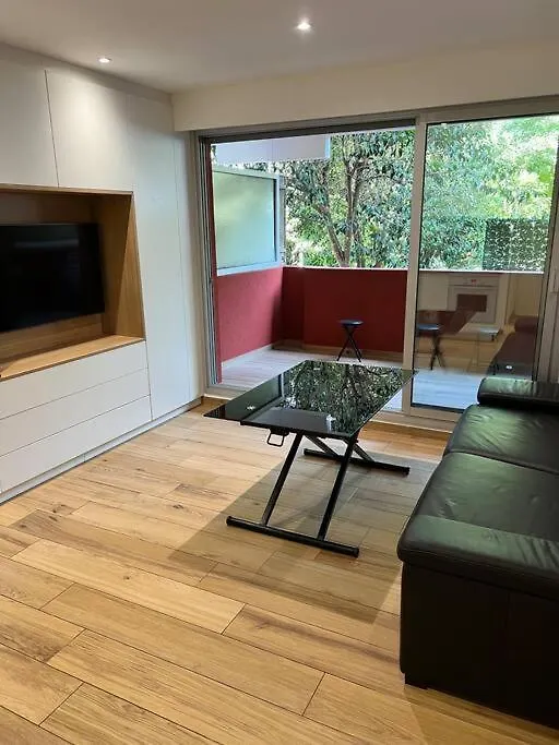 Appartement Dans Residence Avec Piscine contacts